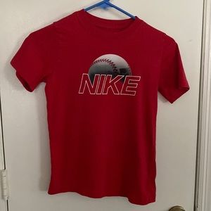 Boy’s Nike tee shirt red size m